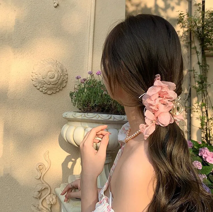 Aria Floral Hair Clip