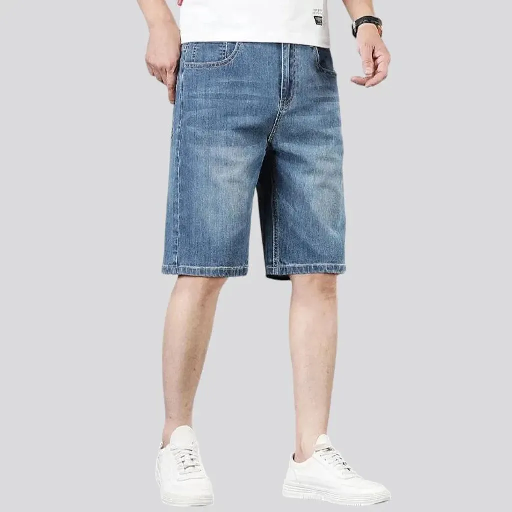 Sanded light wash stylish men's denim shorts