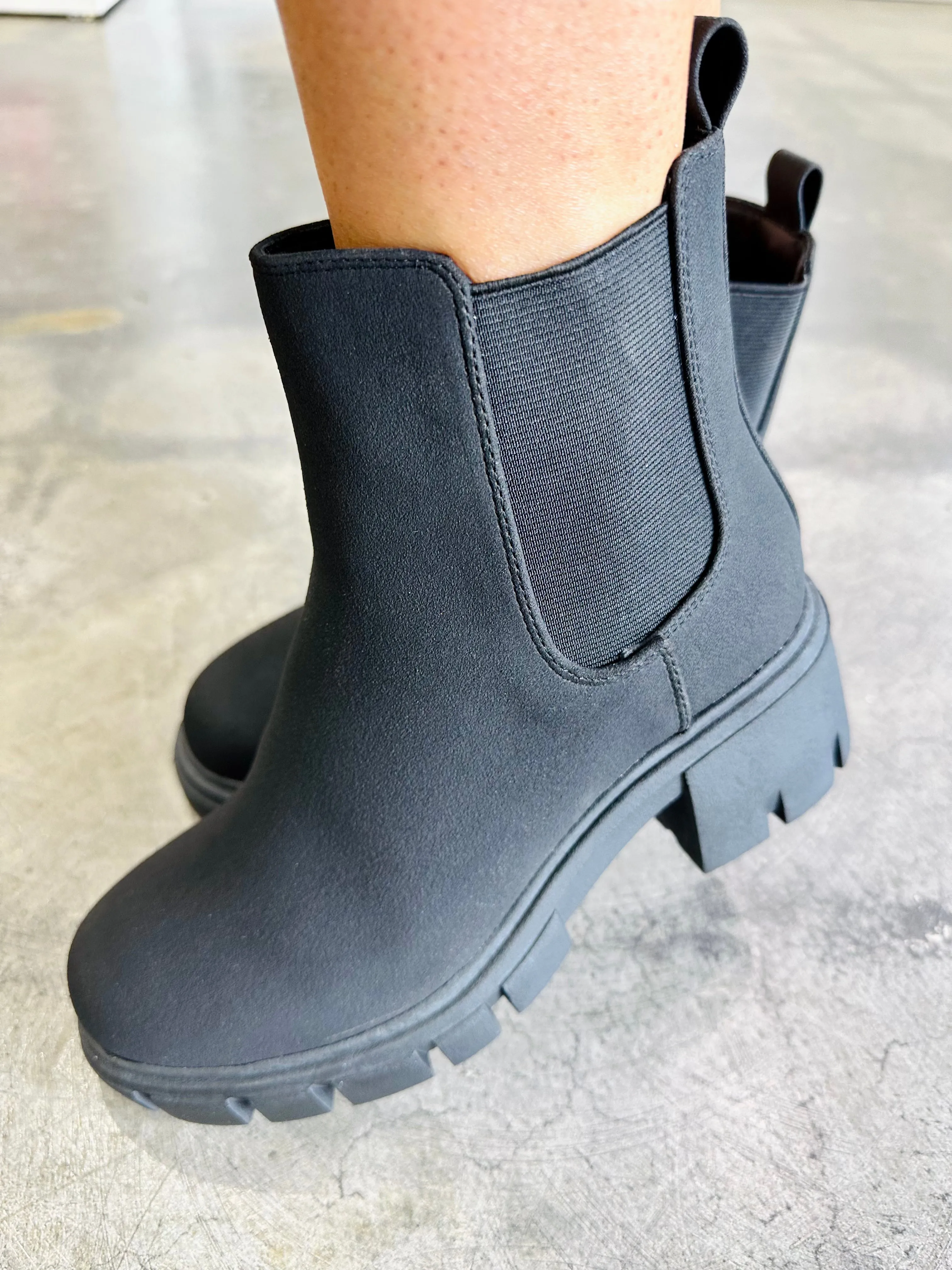 Work For It Lug Sole Chelsea Boots in Black